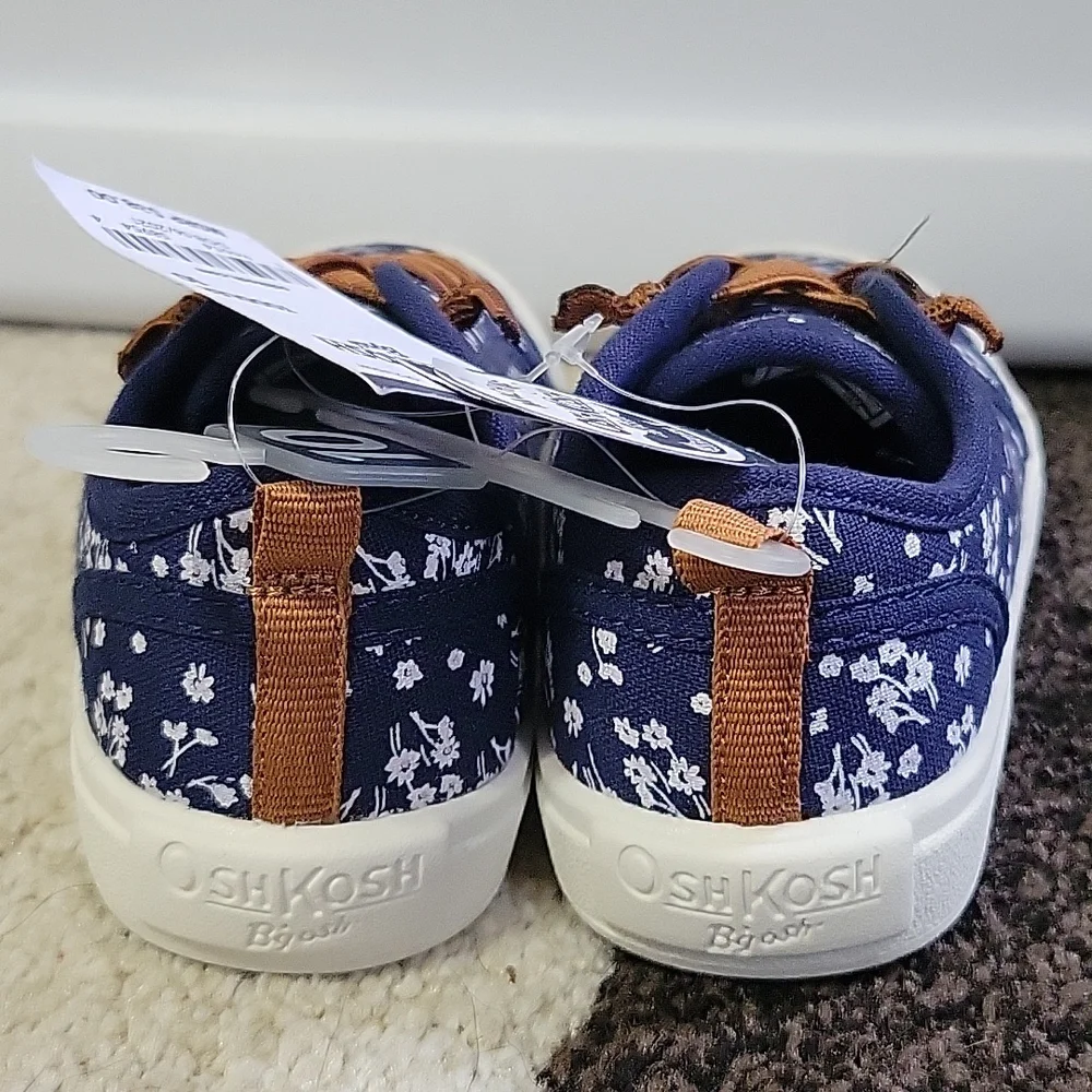 NWT OshKosh B'gosh Slip-on Toddler Sneakers Size 10 - Picture 4 of 5